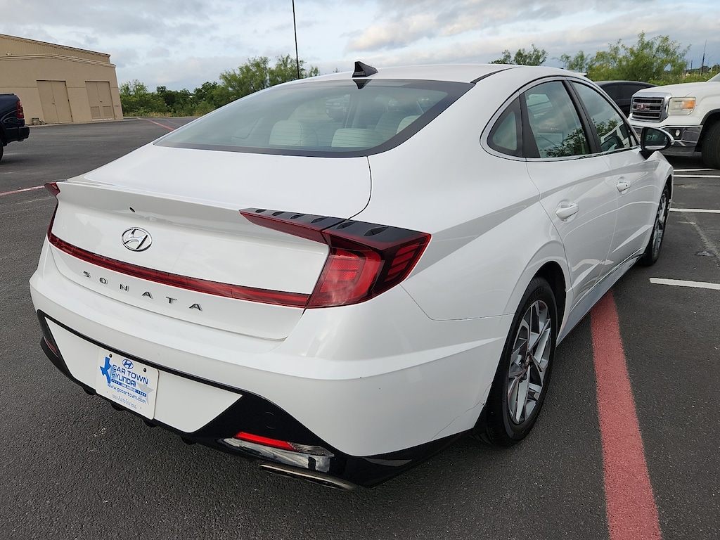 Used 2023 Hyundai Sonata SEL Sedan