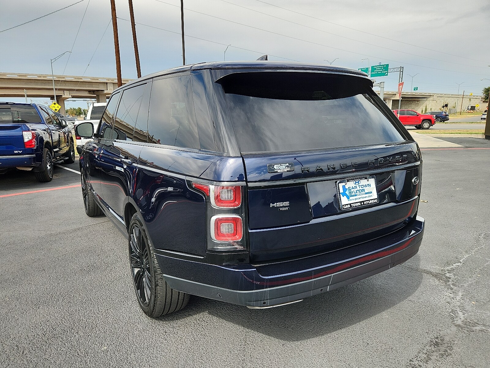 2021 Land Rover Range Rover P525 HSE HSE Westminster Edition photo 3