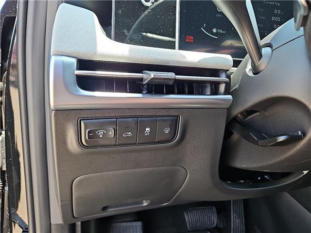 2025 Hyundai Santa Cruz Limited - Photo 18
