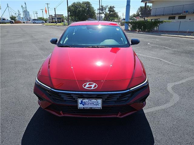 2025 Hyundai Elantra SEL - Photo 8