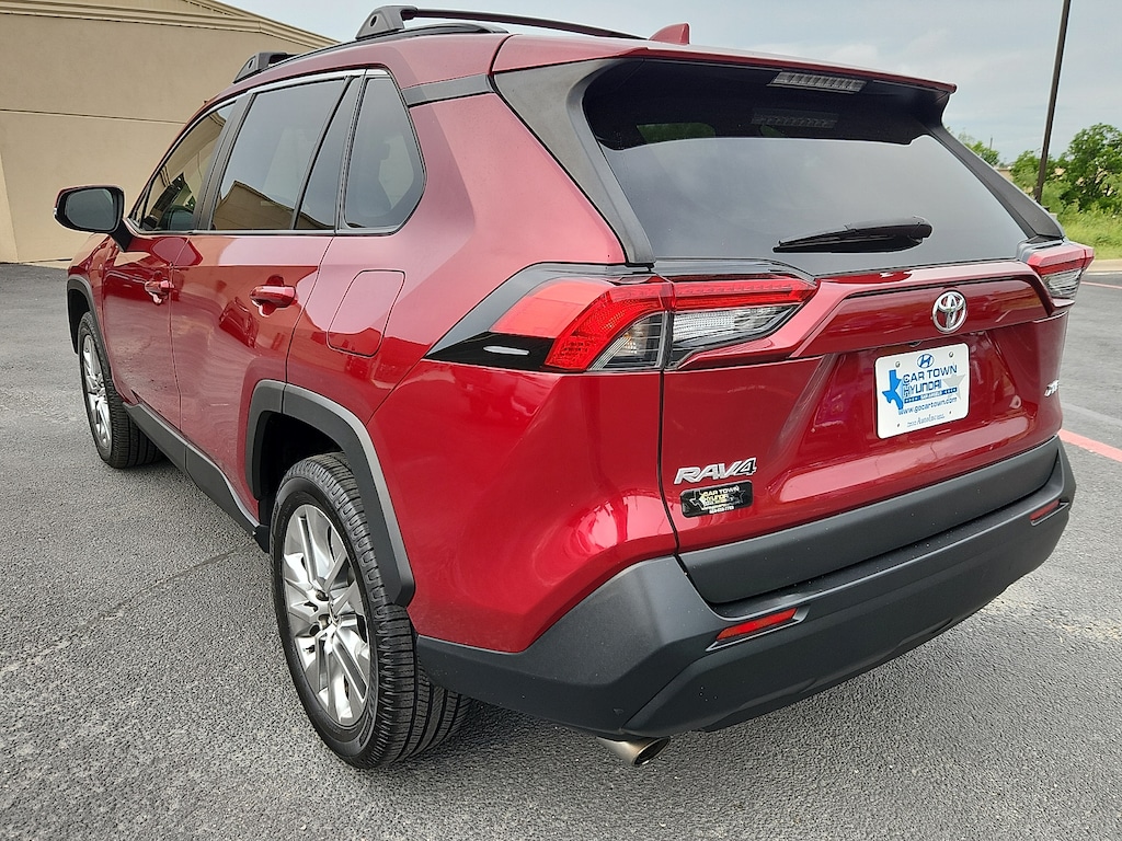 Used 2021 Toyota RAV4 XLE Premium Front-wheel Drive
