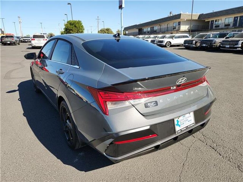 New 2026 Hyundai Elantra SEL Sport Premium Sedan