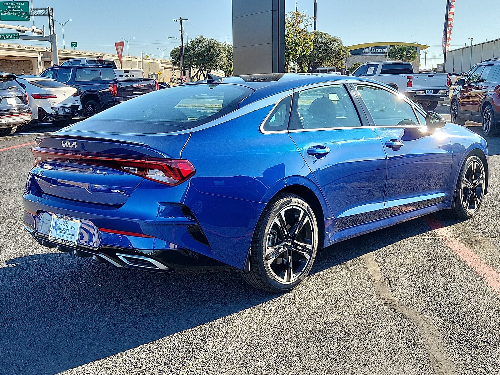 2022 Kia K5 GT-Line photo 4