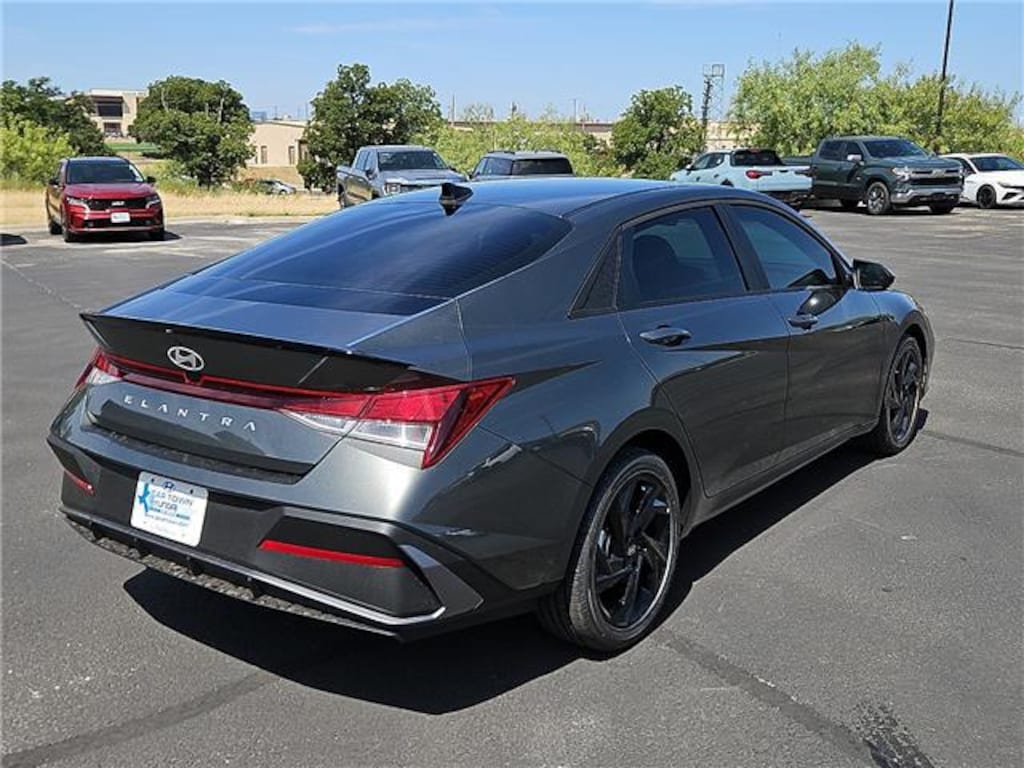 New 2026 Hyundai Elantra SEL Sport Sedan