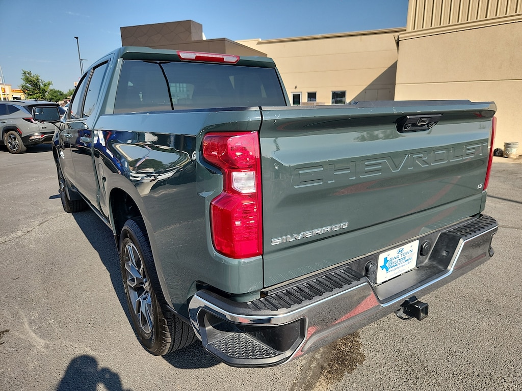 Used 2025 Chevrolet Silverado 1500 LT w/1LT 4x2 Crew Cab 6.6 ft. box 157 in. WB