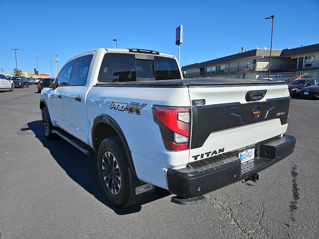 Used 2021 Nissan Titan PRO-4X (A9) 4x4 Crew Cab 5.5 ft. box 139.8 in. WB