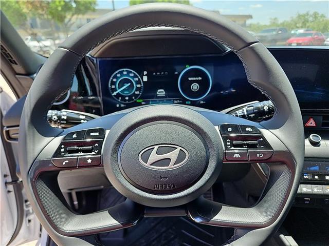 2025 Hyundai Elantra Blue - Photo 13