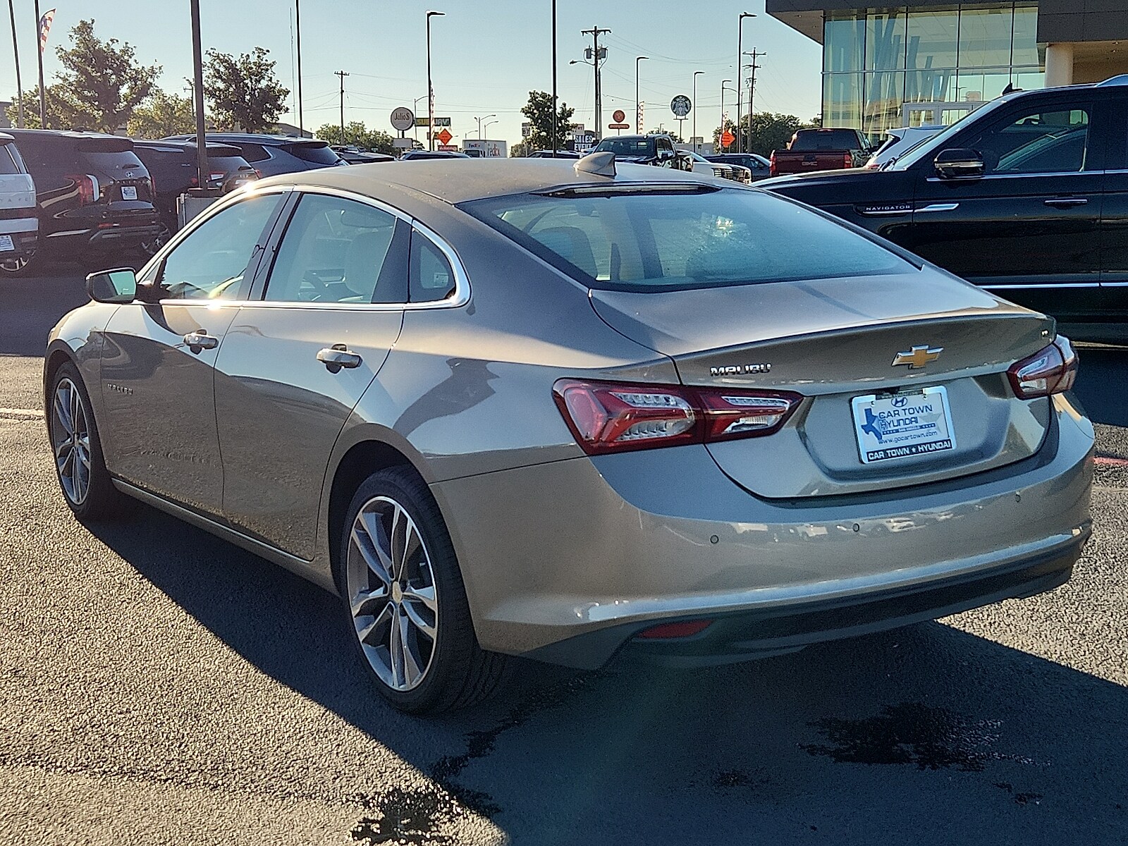 2024 Chevrolet Malibu Premier 2LT photo 3