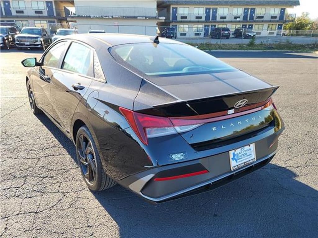 New 2026 Hyundai Elantra SEL Sport Sedan