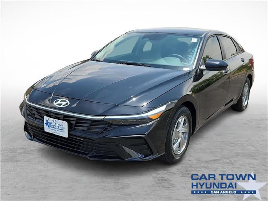New 2026 Hyundai Elantra SE Sedan
