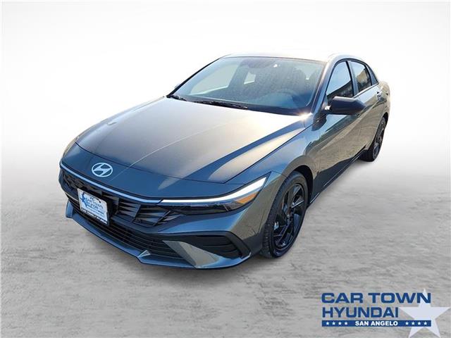 2026 Hyundai Elantra SEL's photo