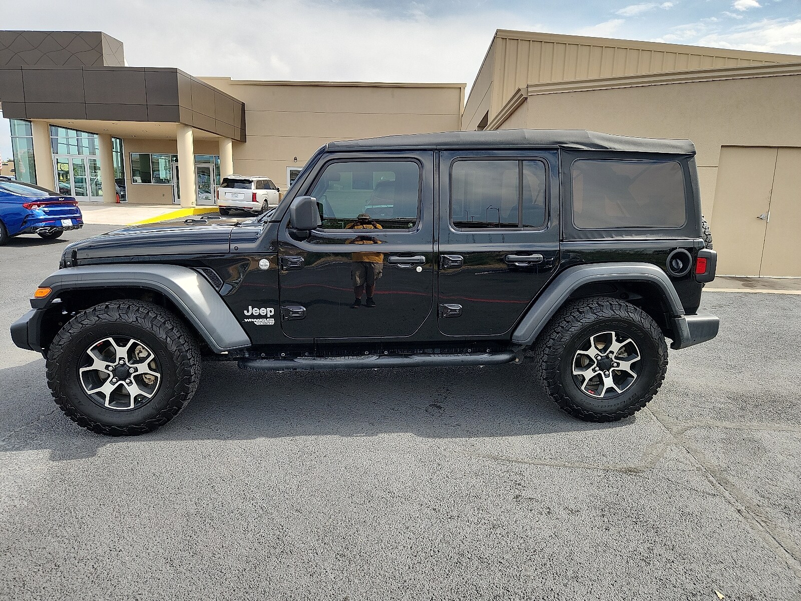 2020 Jeep Wrangler Unlimited Sport photo 2