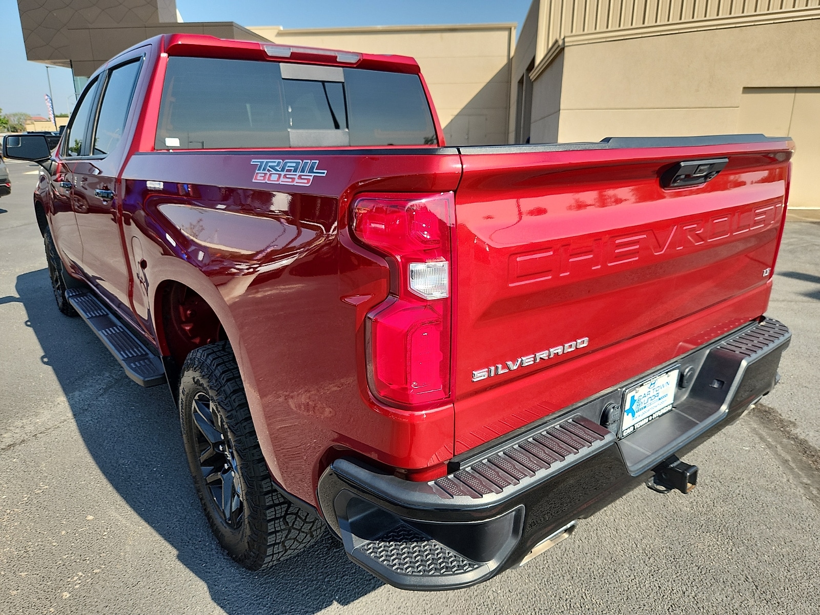 2024 Chevrolet Silverado 1500 LT Trail Boss - Photo 3