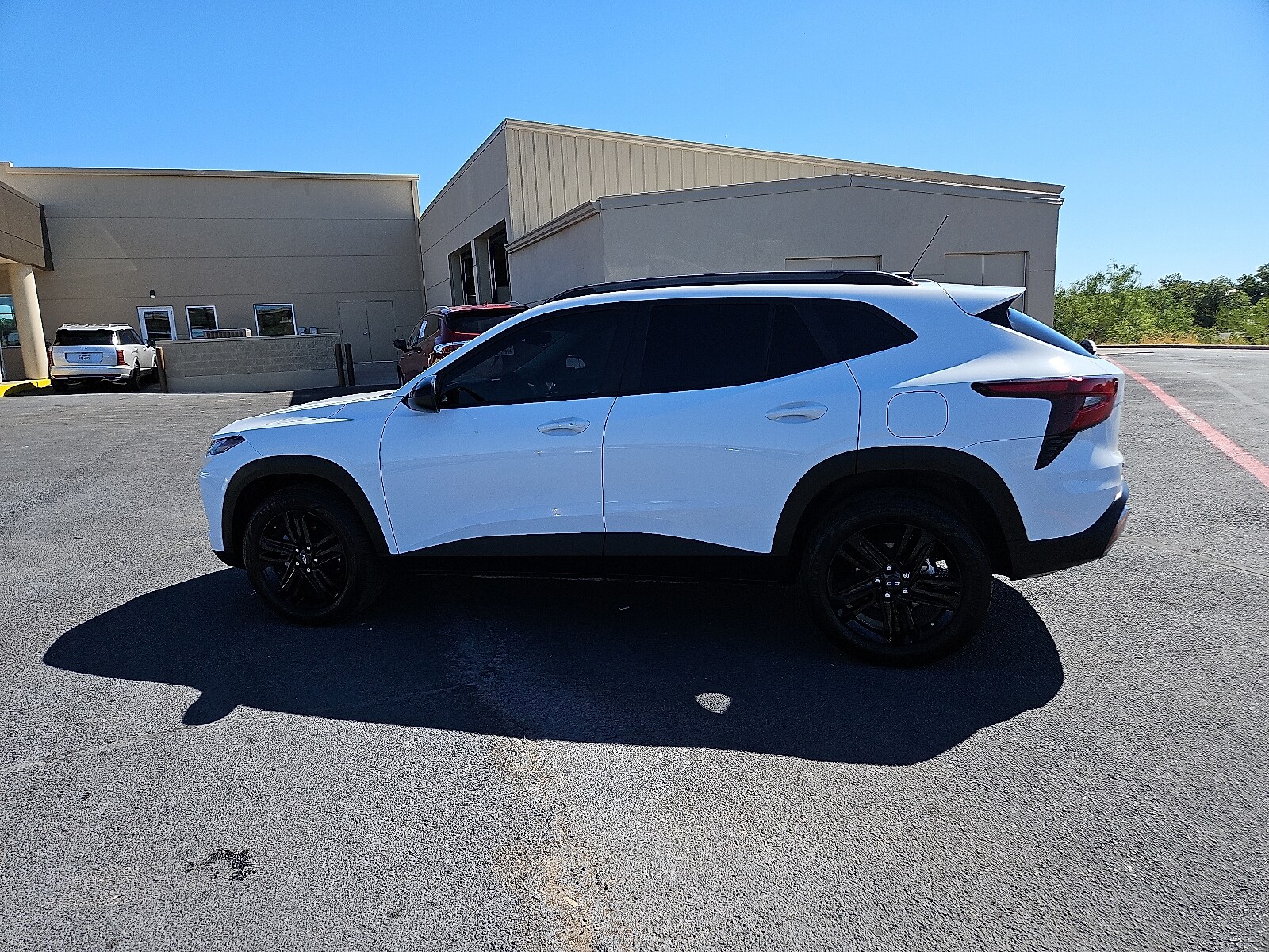 2025 Chevrolet Trax ACTIV photo 2