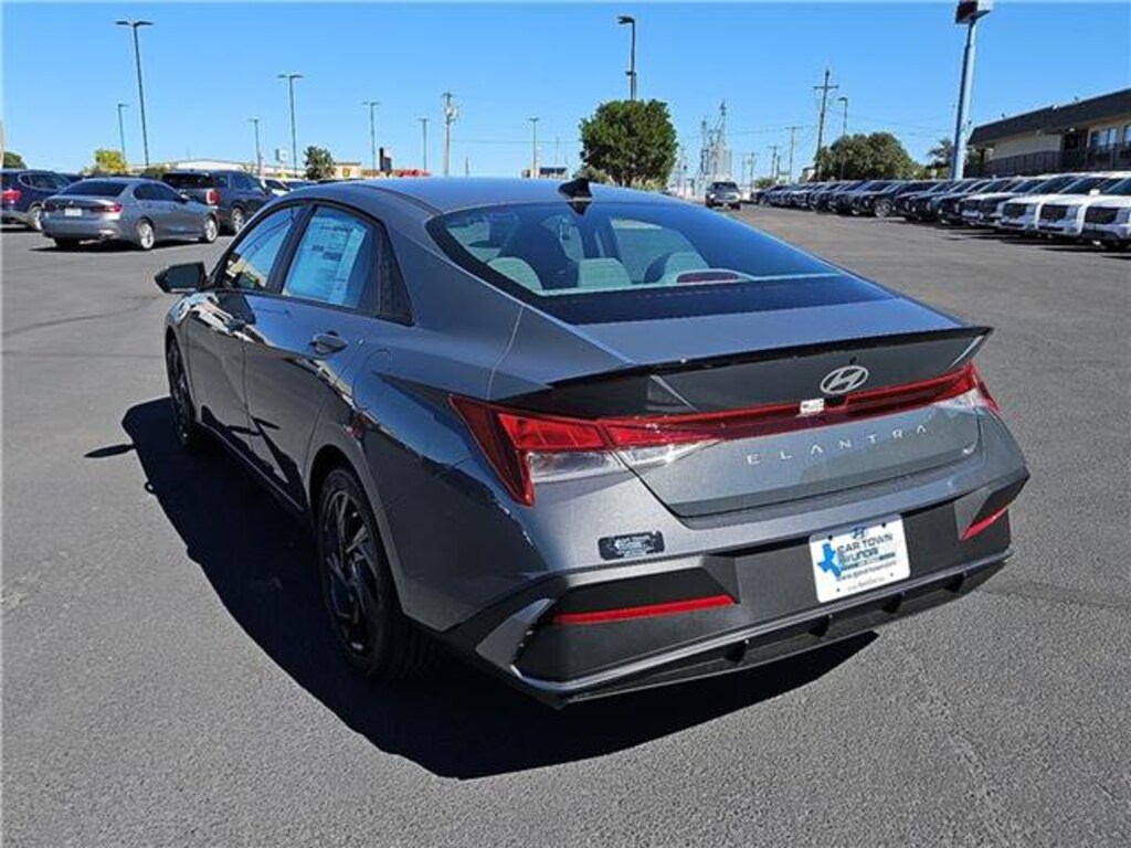 New 2026 Hyundai Elantra SEL Sport Sedan