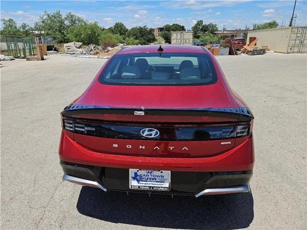 New 2025 Hyundai Sonata Hybrid SEL Sedan