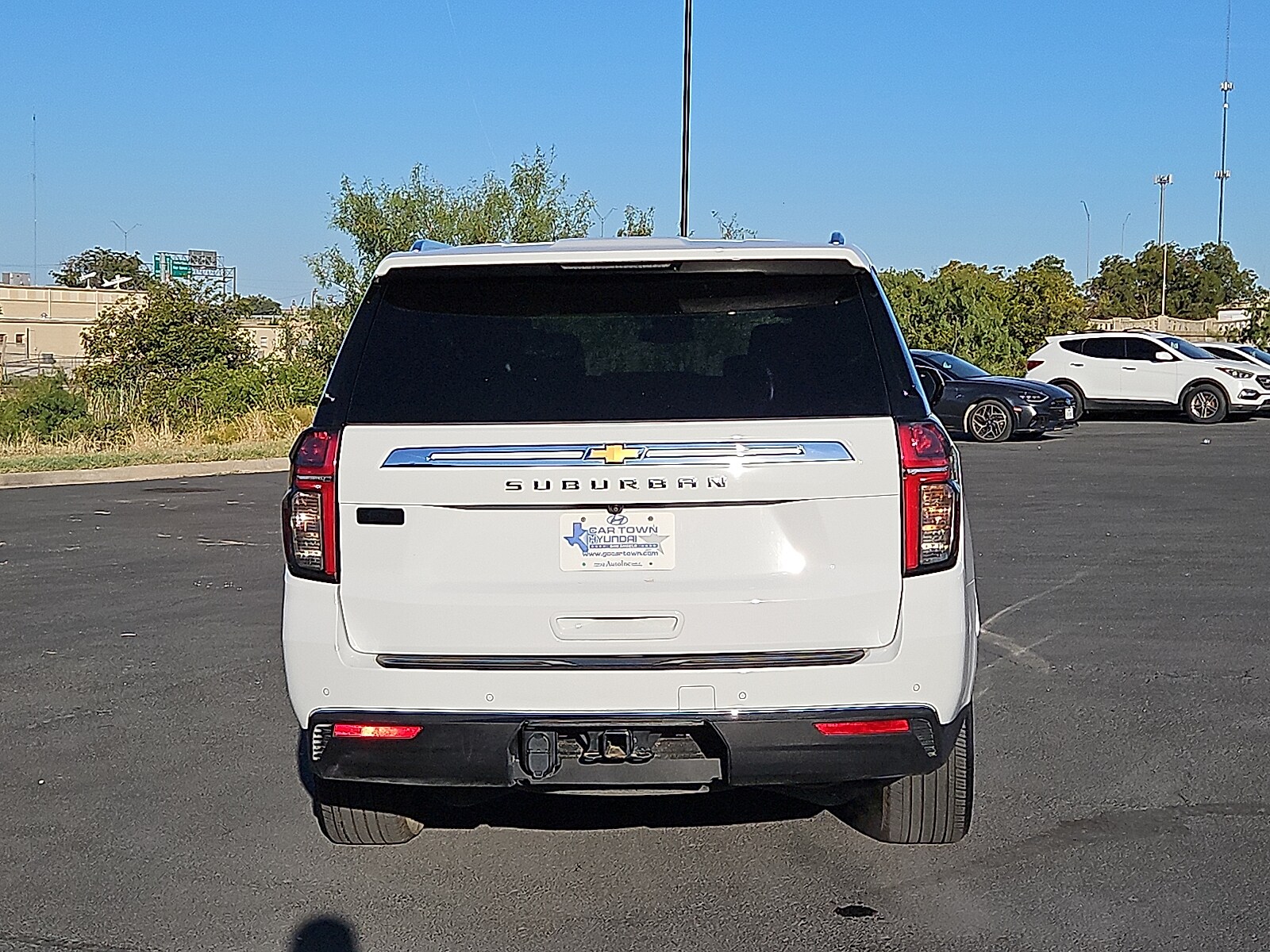 2024 Chevrolet Suburban LS photo 4