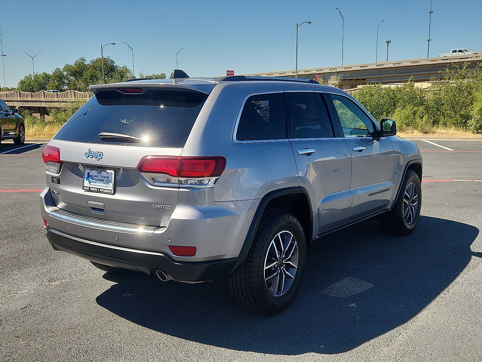 2021 Jeep Grand Cherokee Limited photo 3