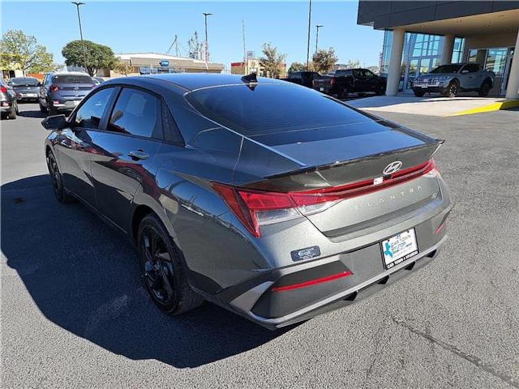 New 2026 Hyundai Elantra SEL Sport Sedan