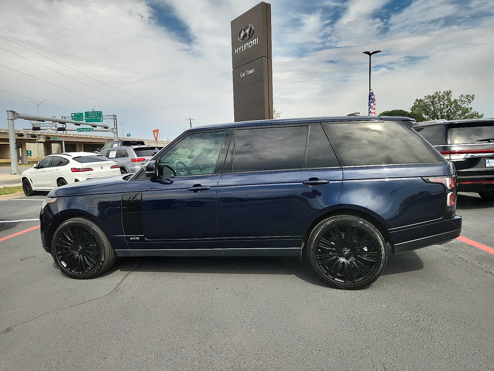 2021 Land Rover Range Rover P525 HSE HSE Westminster Edition photo 2