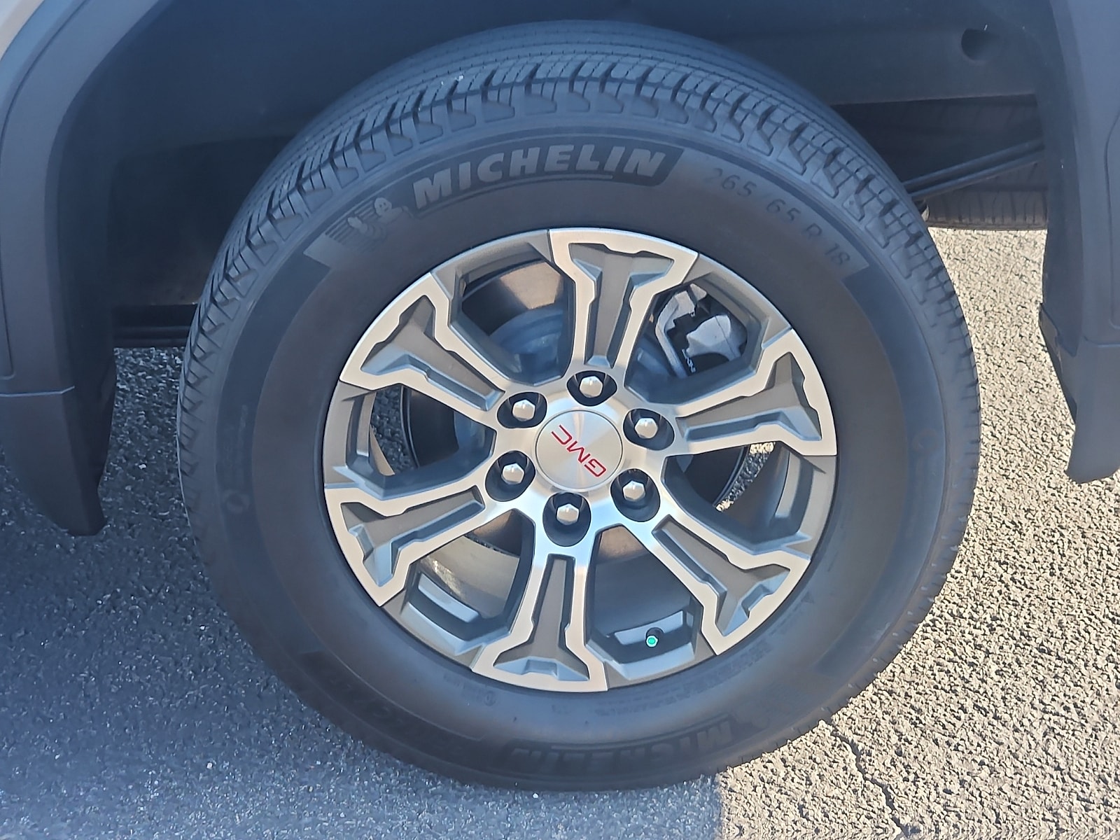 2025 GMC Sierra 1500 SLT - Photo 7