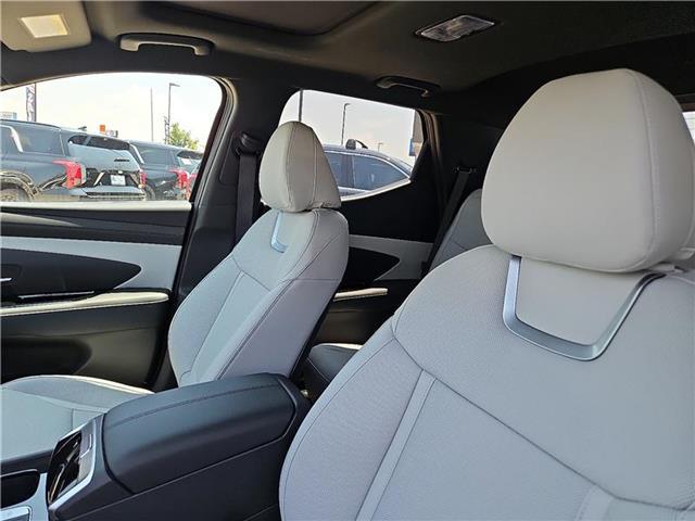 2025 Hyundai Santa Cruz Limited - Photo 13