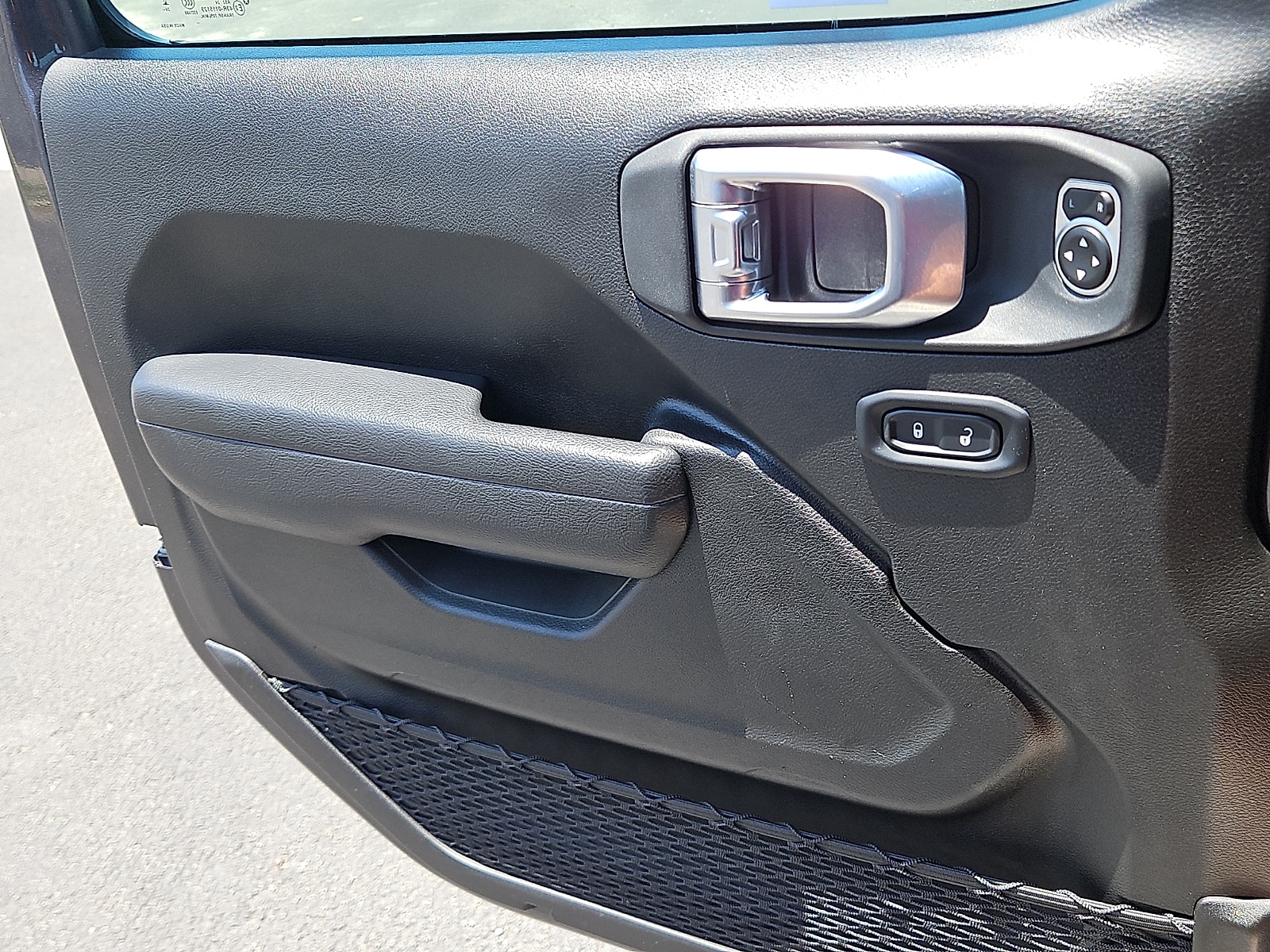 2025 Jeep Wrangler 4-Door Rubicon - Photo 13
