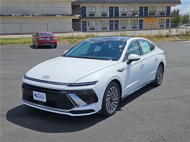 2026 Hyundai Sonata Hybrid Sedan 
