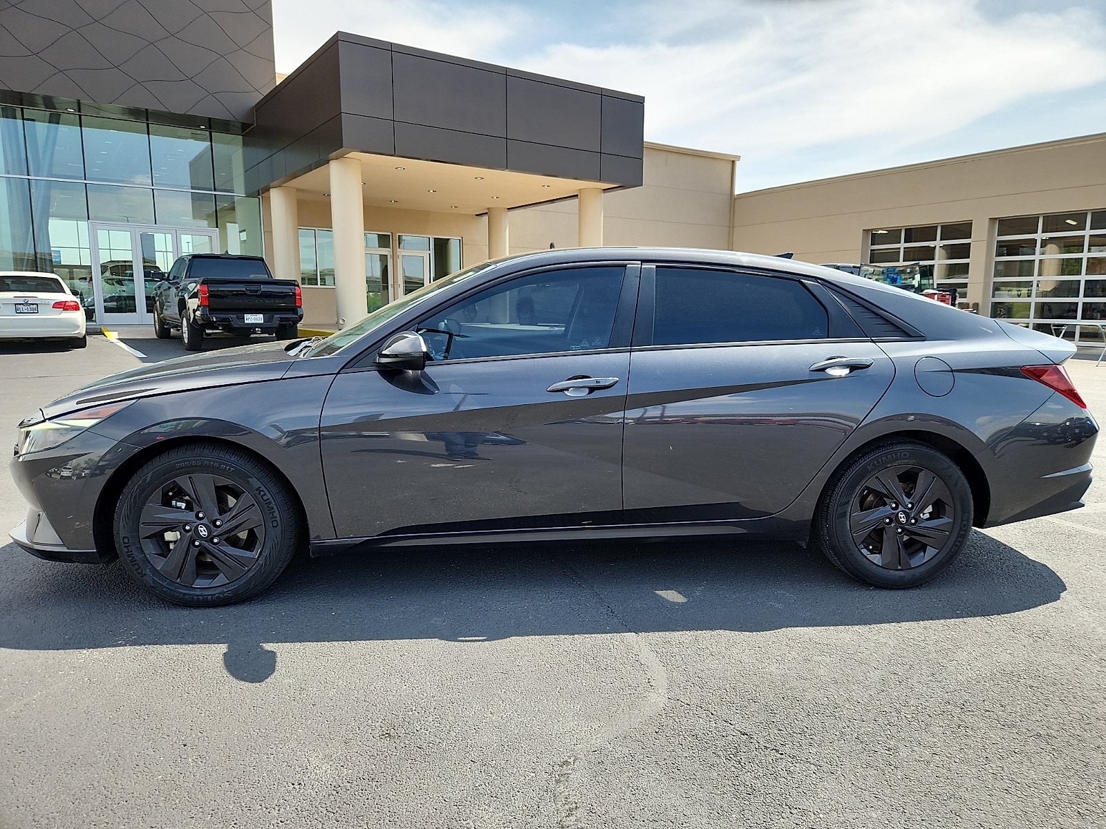 Used 2022 Hyundai Elantra SEL with VIN 5NPLM4AG1NH070282 for sale in San Angelo, TX