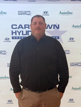 Staff member Cameron Valenzuela from ID_f6ef46