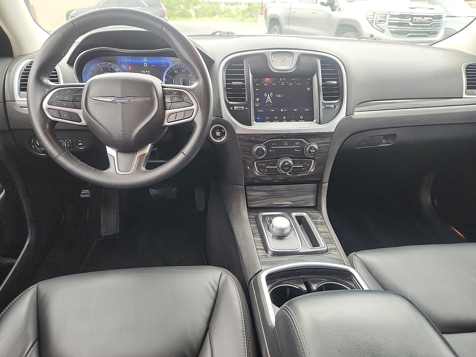 2022 Chrysler 300 Touring L - Photo 9