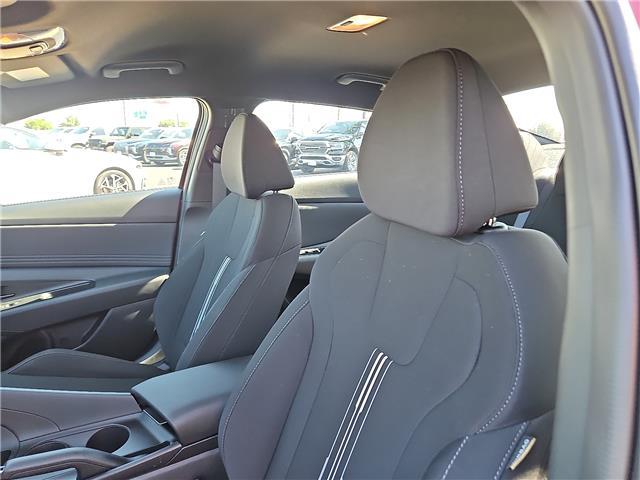 2025 Hyundai Elantra SEL - Photo 11