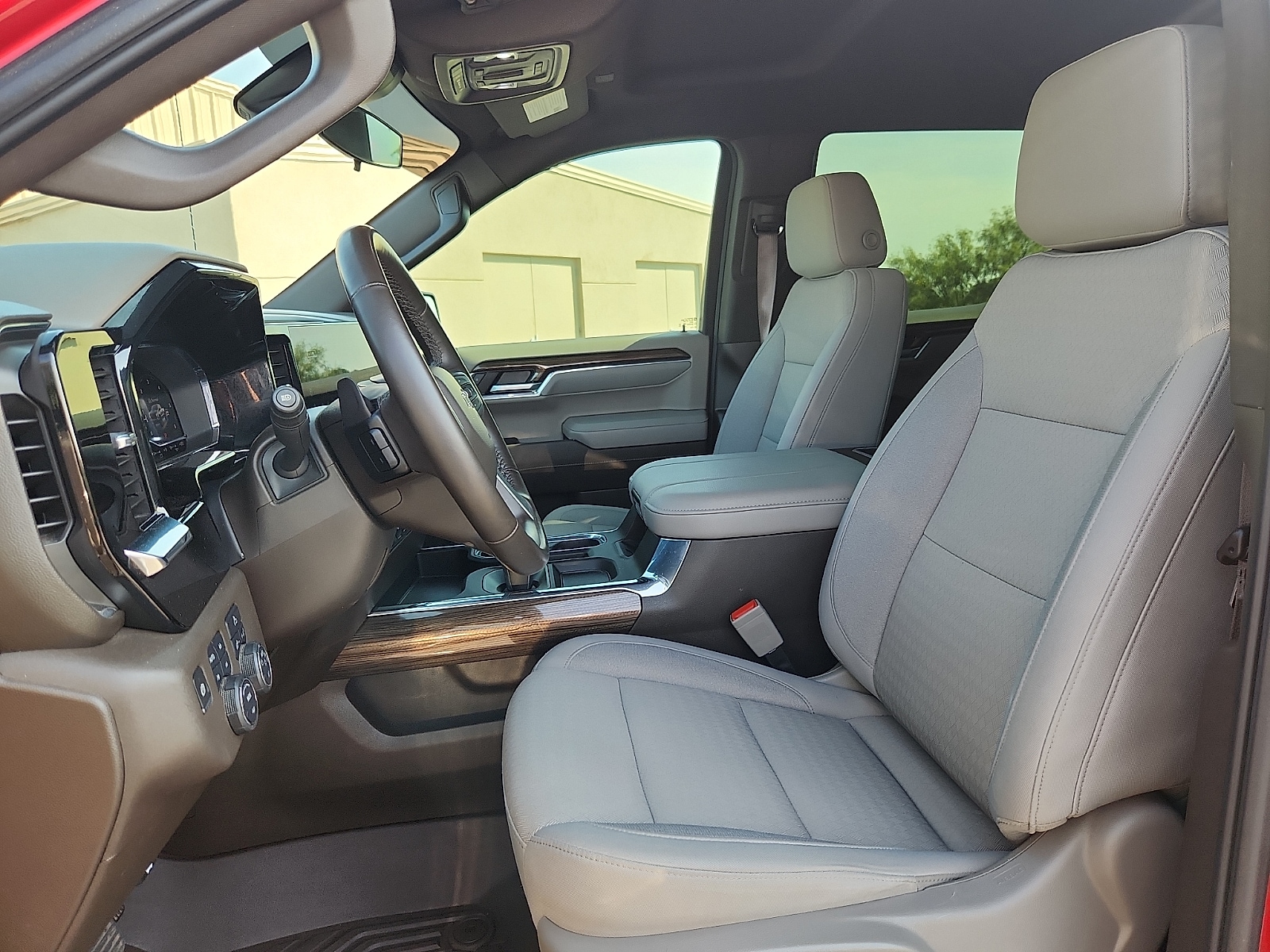 2024 Chevrolet Silverado 1500 LT Trail Boss - Photo 10