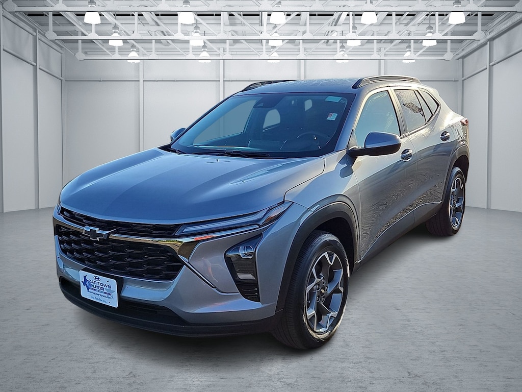 Used 2025 Chevrolet Trax LT Front-Wheel Drive