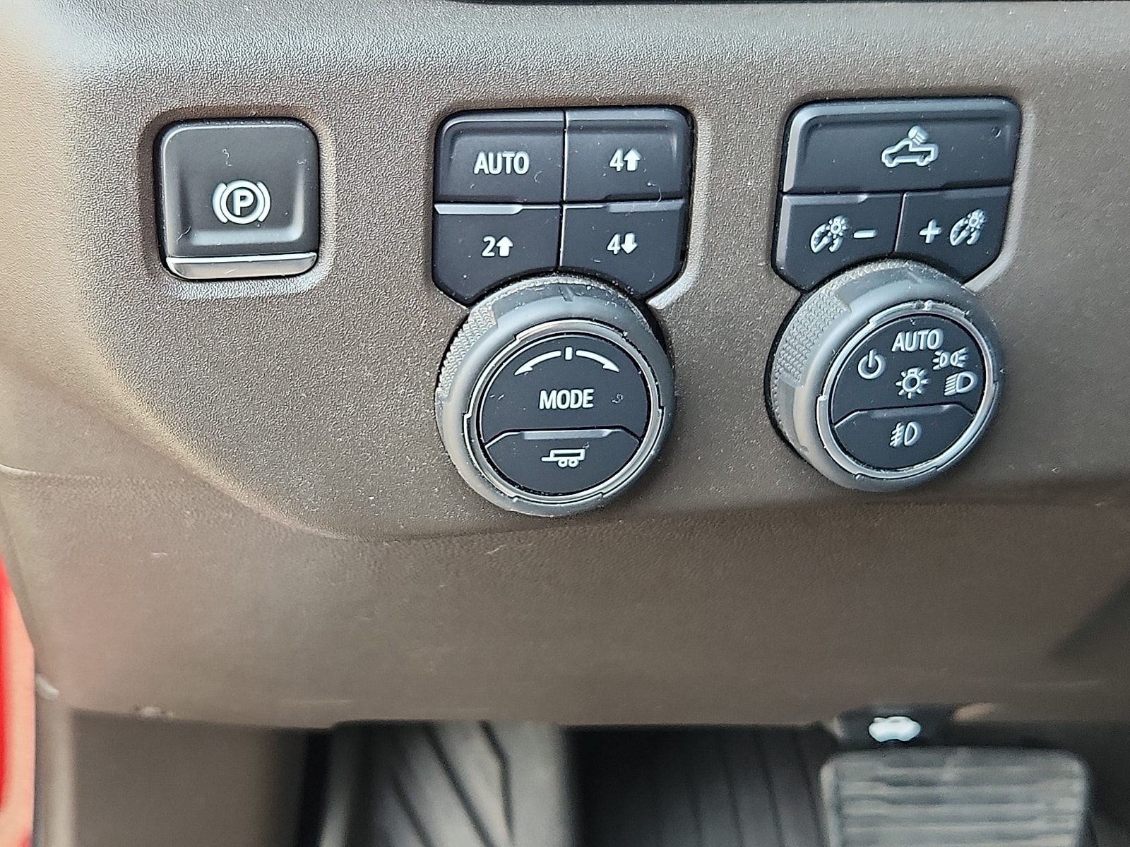2024 Chevrolet Silverado 1500 LT Trail Boss - Photo 12