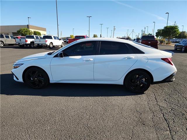 2026 Hyundai Elantra SEL Sport photo 2