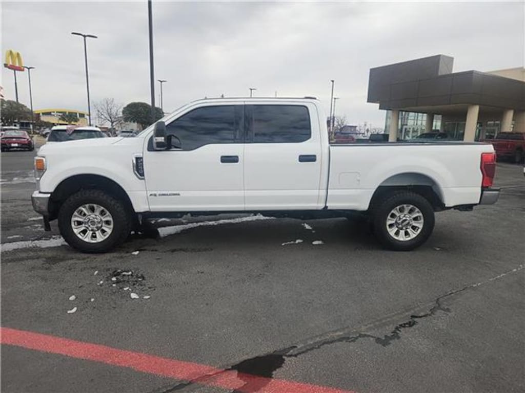 Used 2022 Ford F-250 XLT 4x4 Crew Cab 6.75 ft. box 160 in. WB SRW Sedan