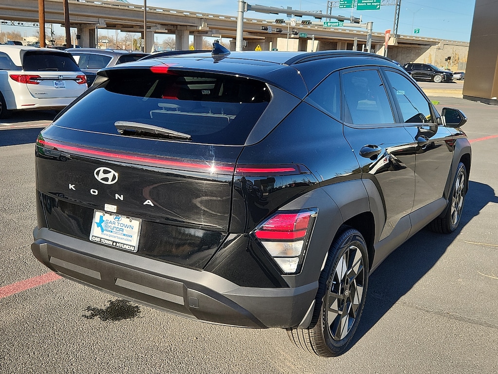 Used 2025 Hyundai Kona SEL Convenience (IVT) Front-Wheel Drive SUV