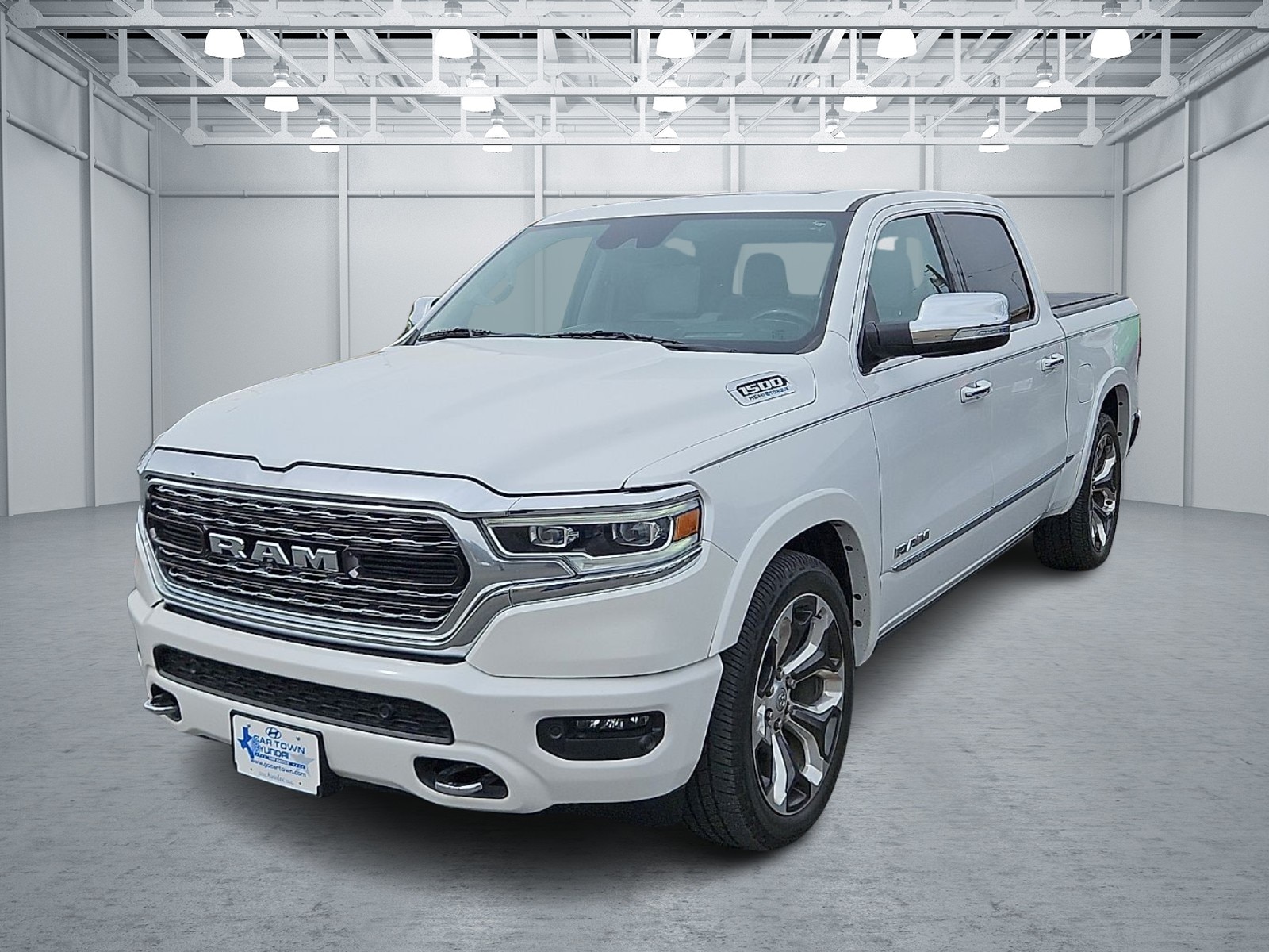 2022 RAM 1500 Limited 4x4 Crew Cab 5'7's photo