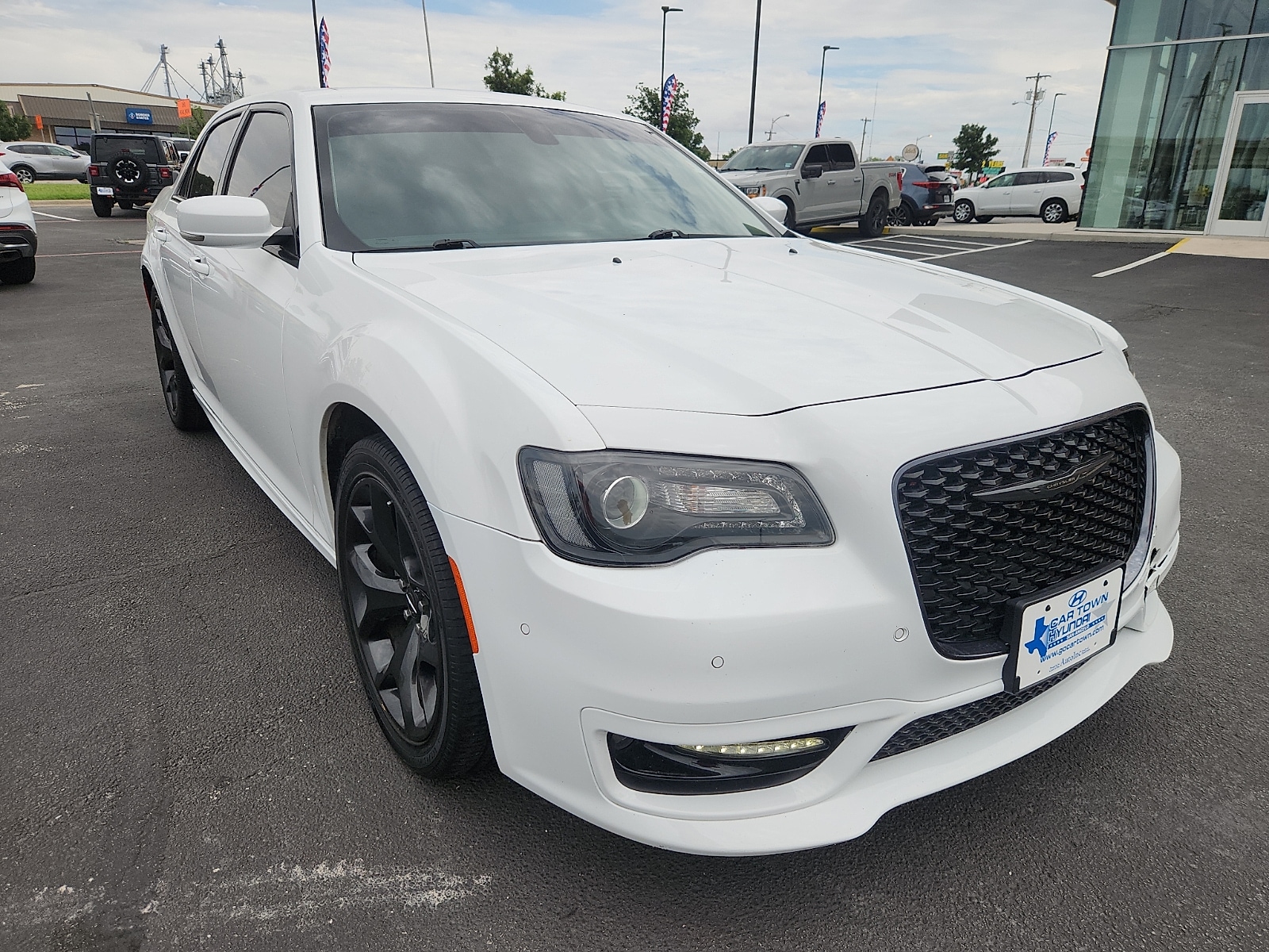 2022 Chrysler 300 Touring L - Photo 6