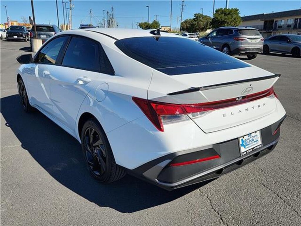 New 2026 Hyundai Elantra SEL Sport Sedan