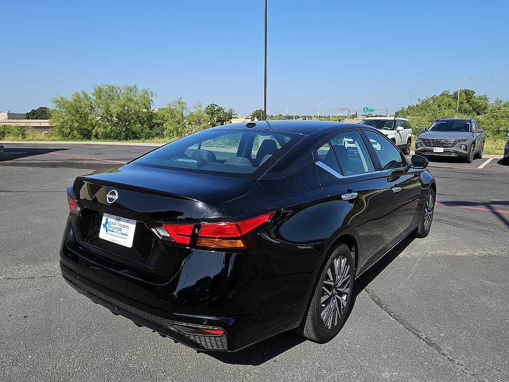 Used 2025 Nissan Altima SV