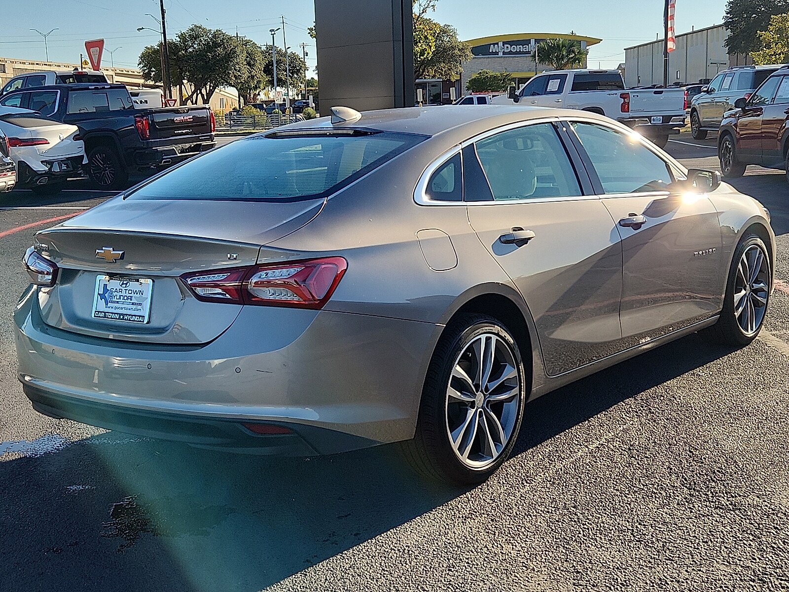 2024 Chevrolet Malibu Premier 2LT photo 4