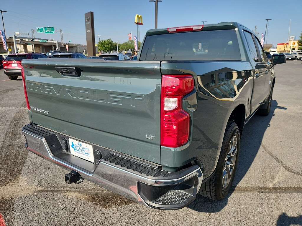 Used 2025 Chevrolet Silverado 1500 LT w/1LT 4x2 Crew Cab 6.6 ft. box 157 in. WB