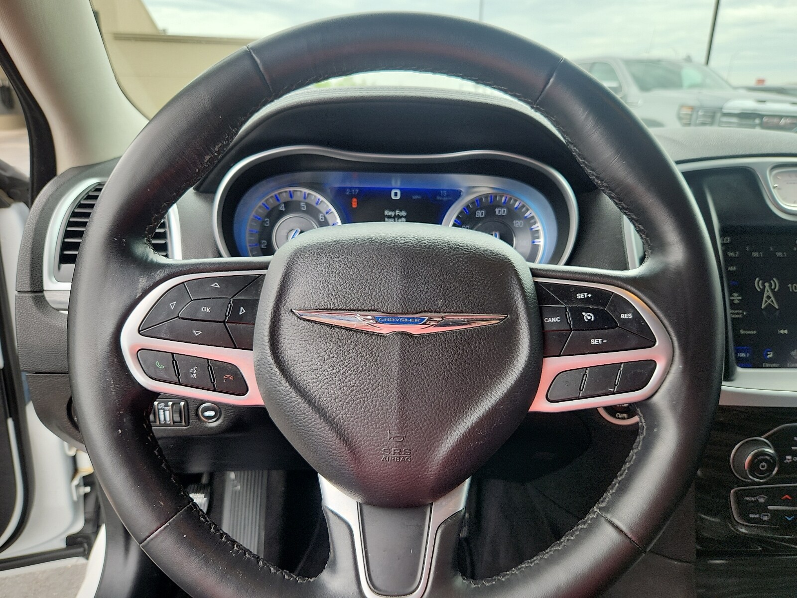 2022 Chrysler 300 Touring L - Photo 19