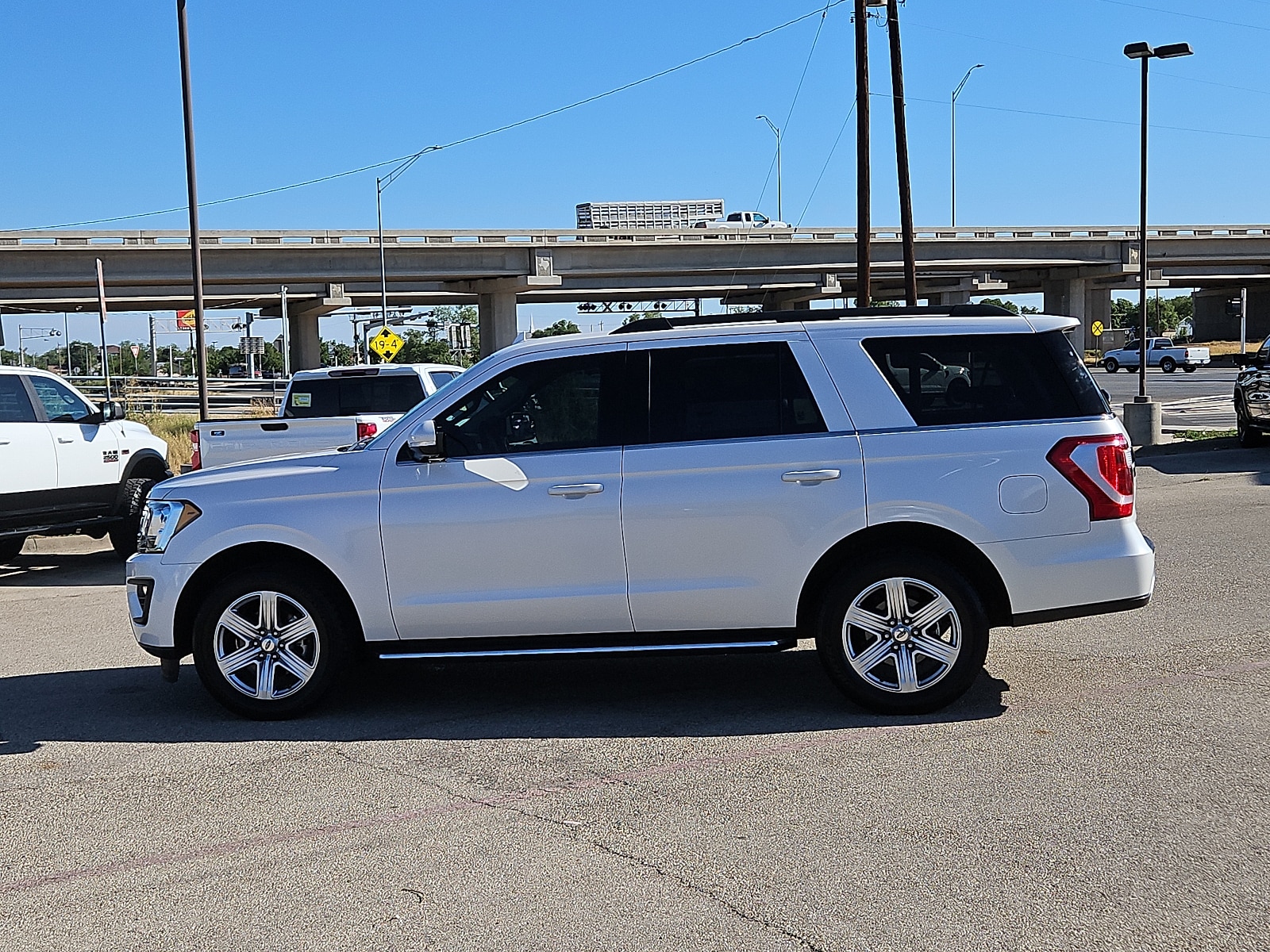 Used 2019 Ford Expedition XLT with VIN 1FMJU1HT3KEA31676 for sale in Amarillo, TX