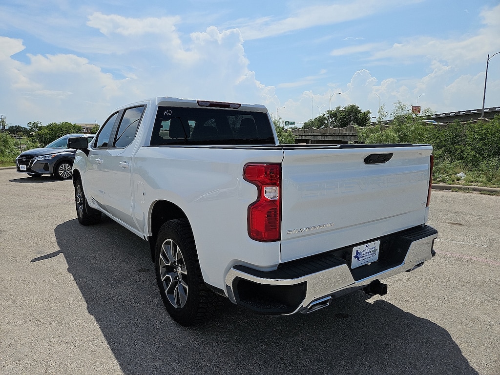 Used 2023 Chevrolet Silverado 1500 LT w/1LT 4x4 Crew Cab 5.75 ft. box 147.4 in. WB LL