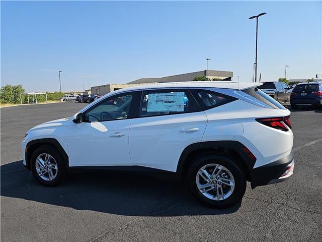 2025 Hyundai Tucson SE photo 2