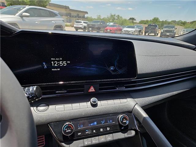 2025 Hyundai Elantra Blue - Photo 15