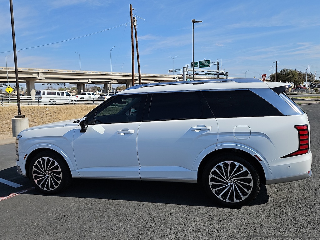 Used 2026 Hyundai Palisade Calligraphy Front-Wheel Drive SUV